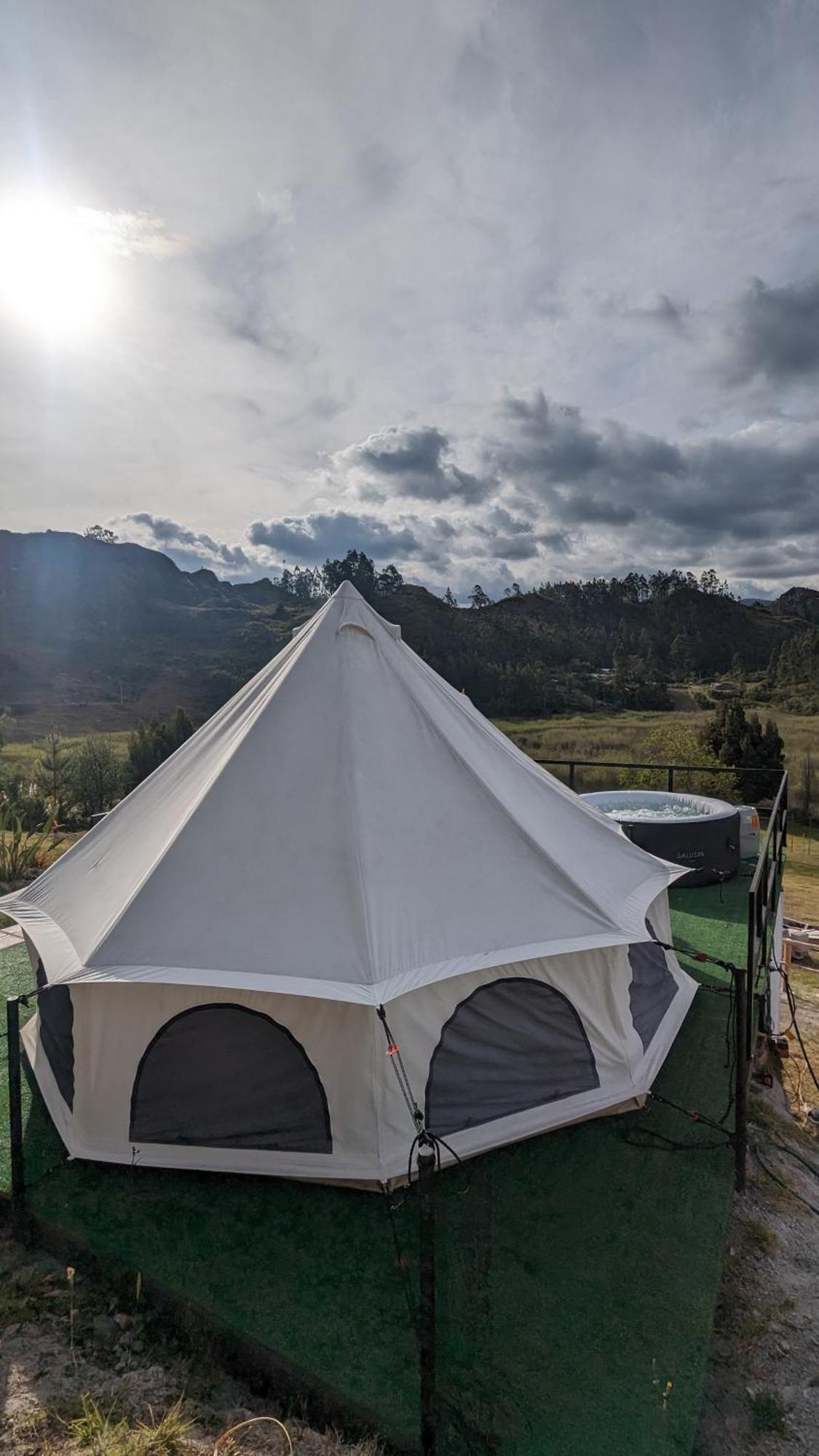 Killary Lodge & Glamping Cachanlo de Sidcay Esterno foto